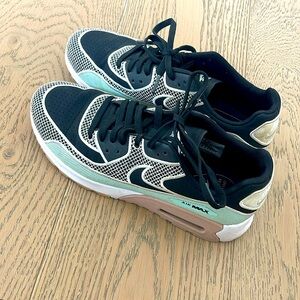 Nike Air Max Women’s Shoes